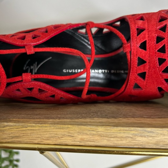 Worn twice•Good Condition•Size 36.5•Price Non negotiable ❤️ - Picture 3 of 4